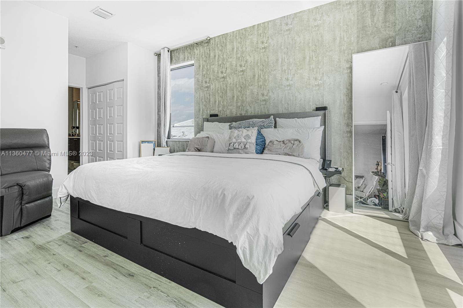 8301 NW 41st St Unit: B-309