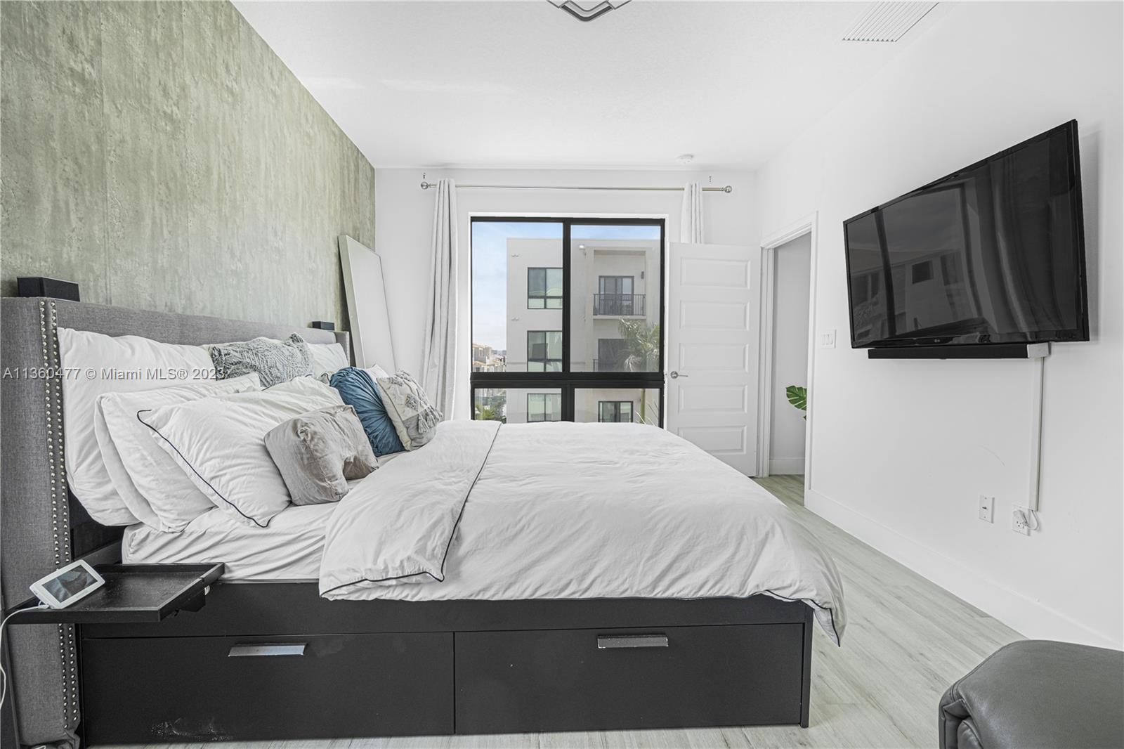 8301 NW 41st St Unit: B-309