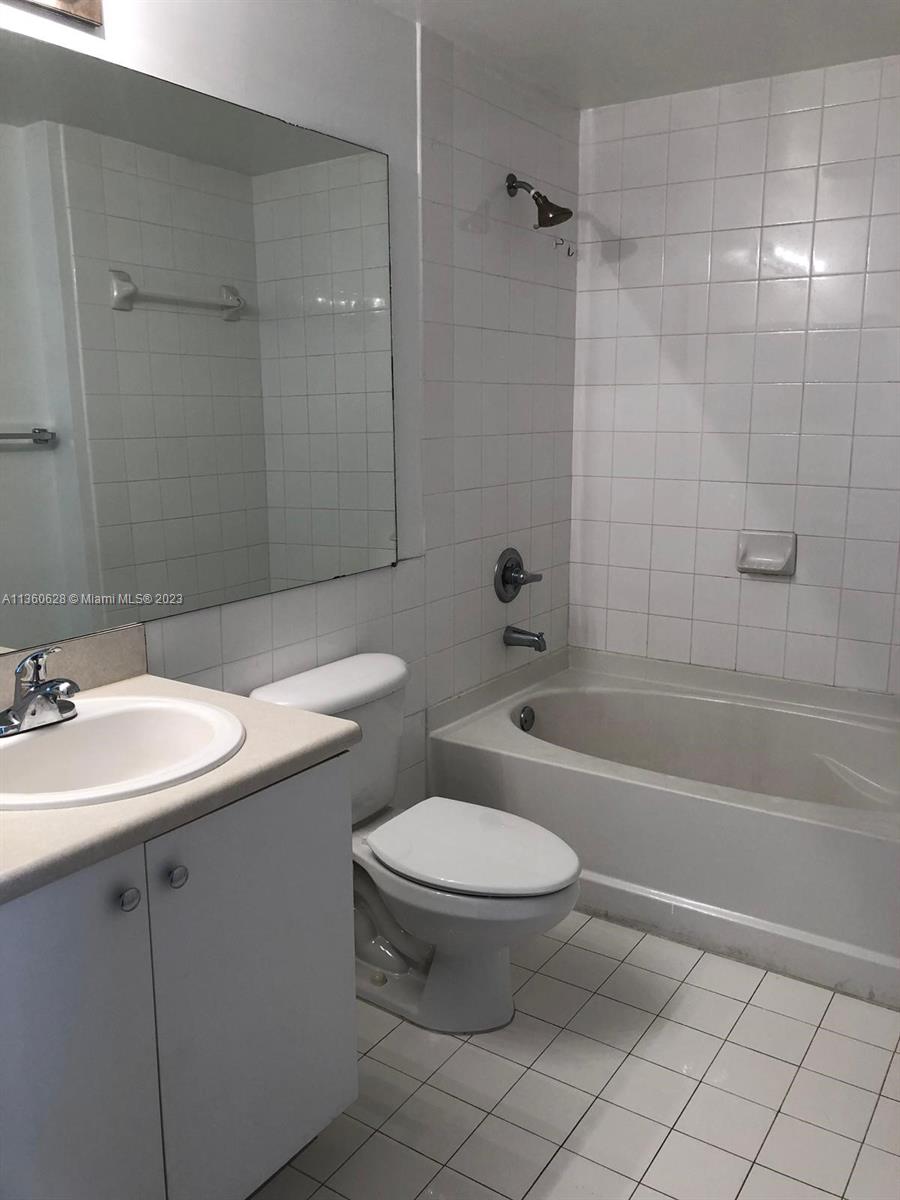5077 NW 7th St Unit: 1209