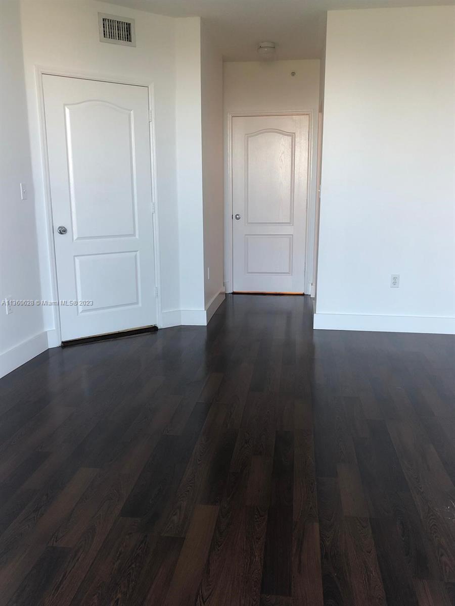 5077 NW 7th St Unit: 1209