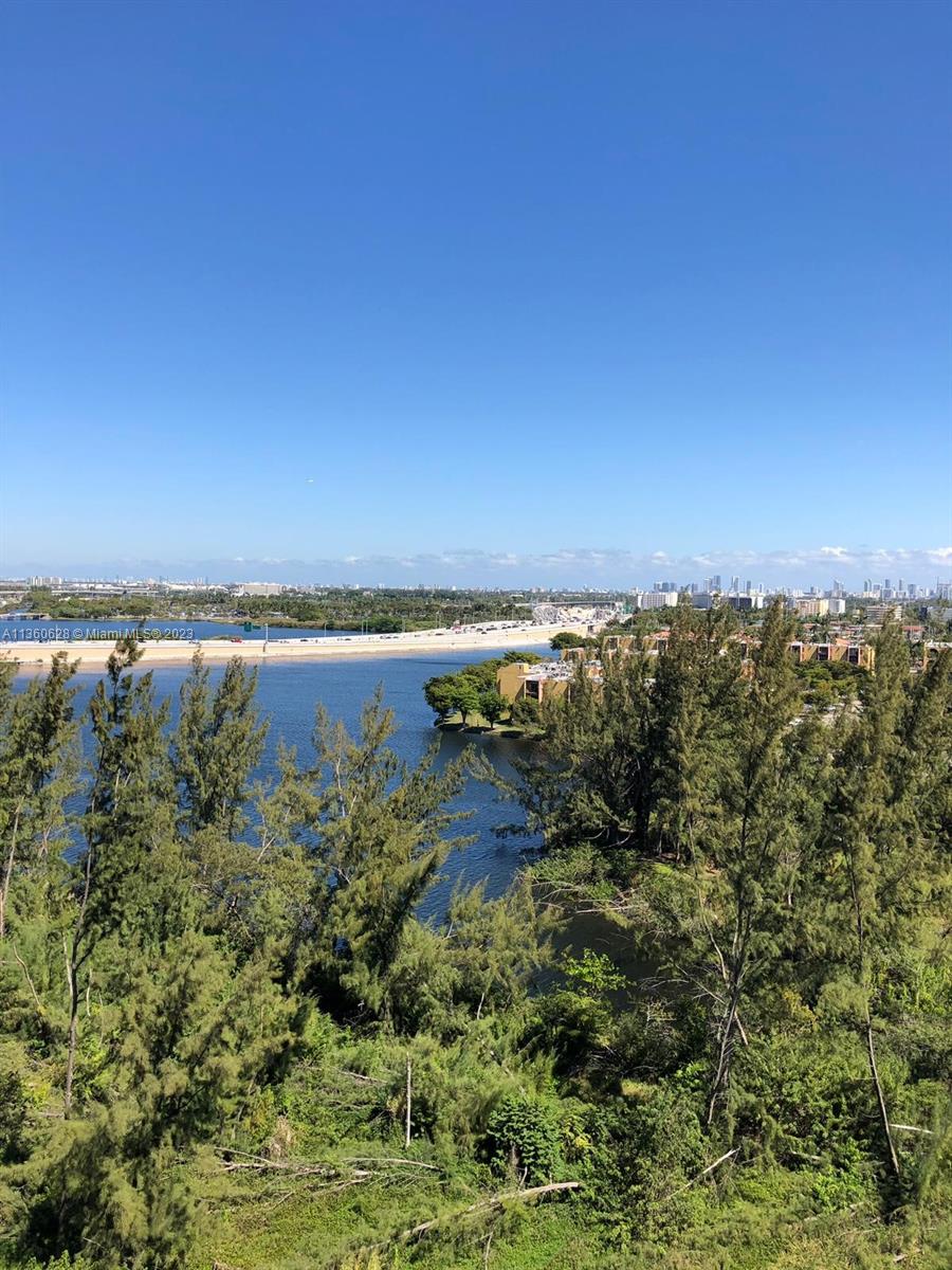 5077 NW 7th St Unit: 1209