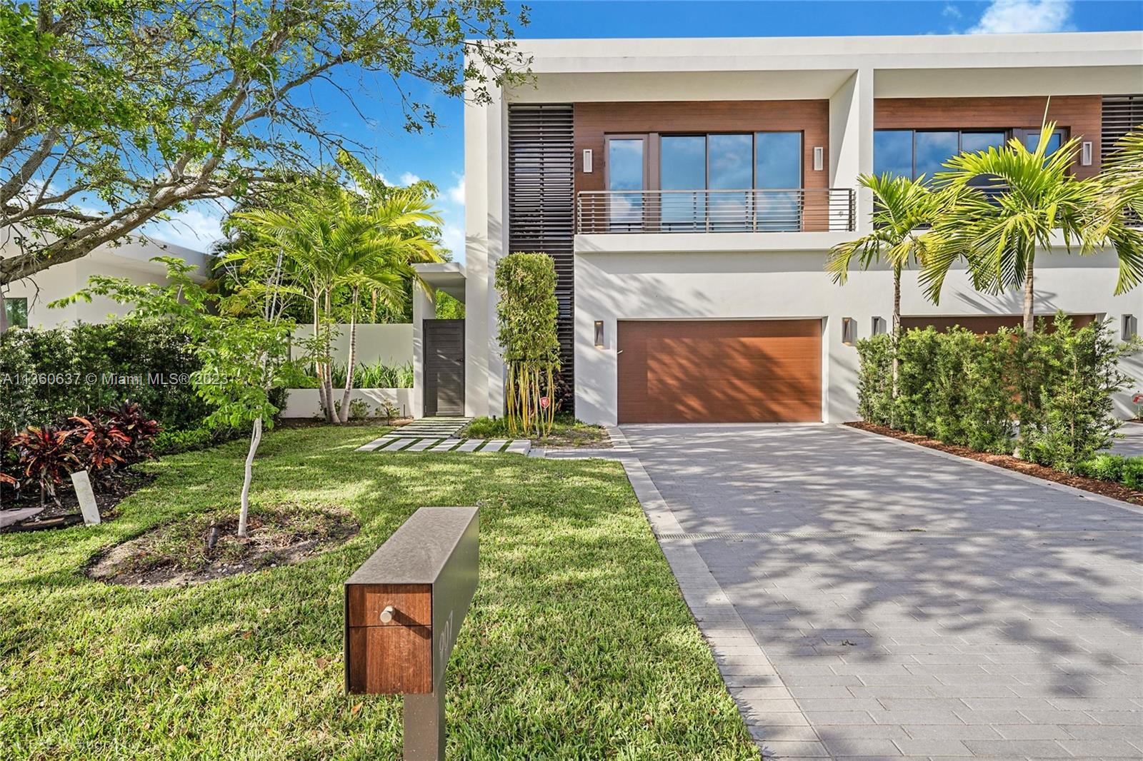 907 Witherspoon Ln