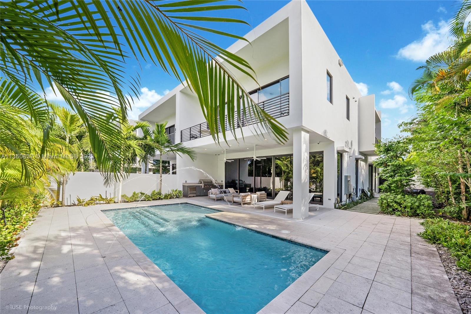 907 Witherspoon Ln