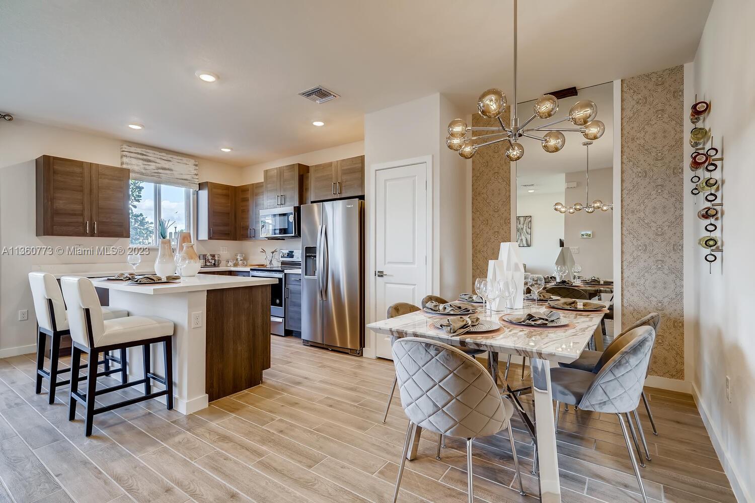 2325 SE 10th St Unit: 0