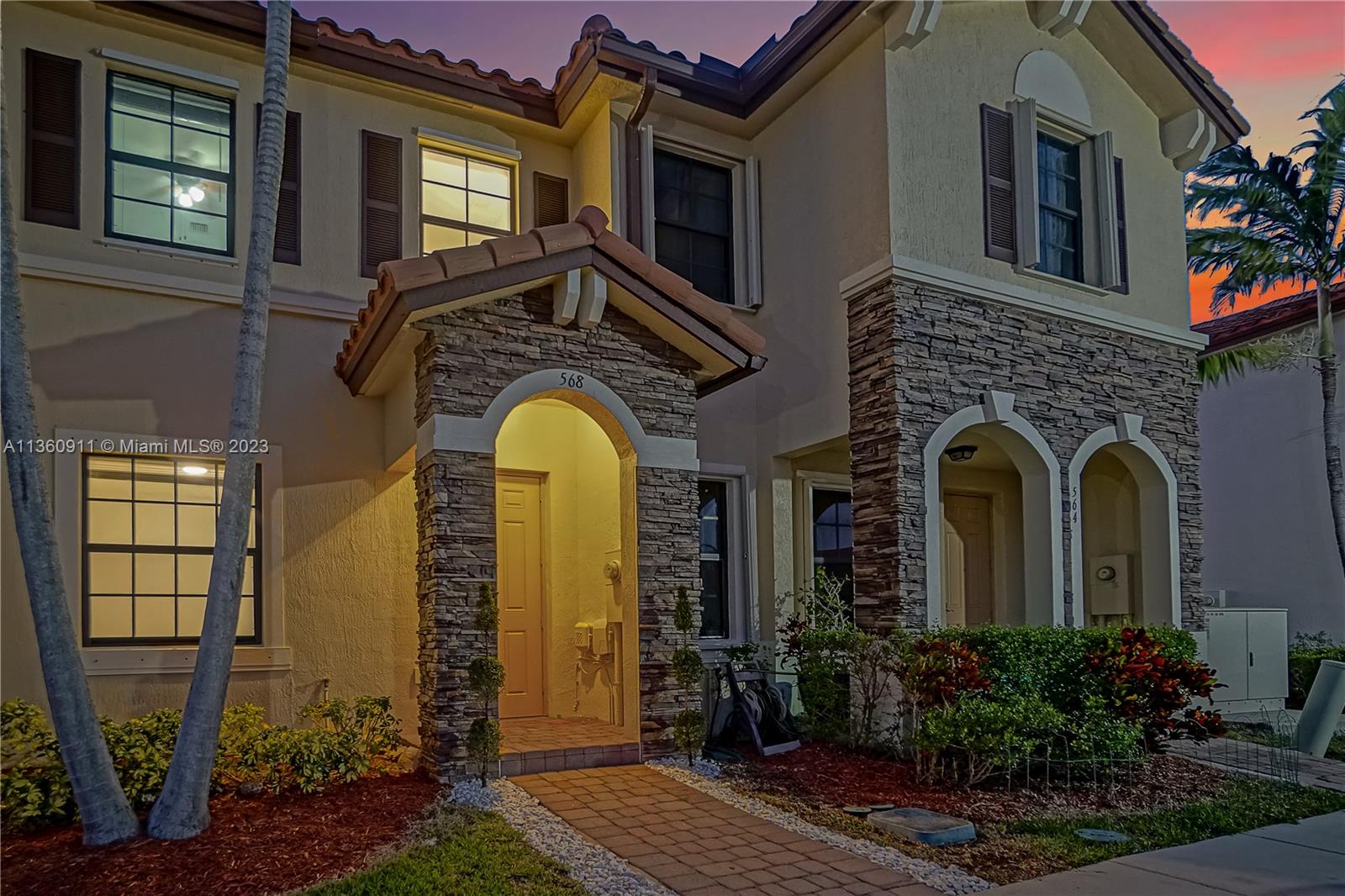 568 SE 32nd Ave