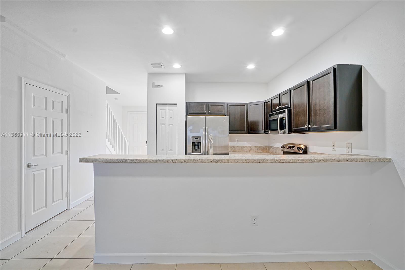 568 SE 32nd Ave