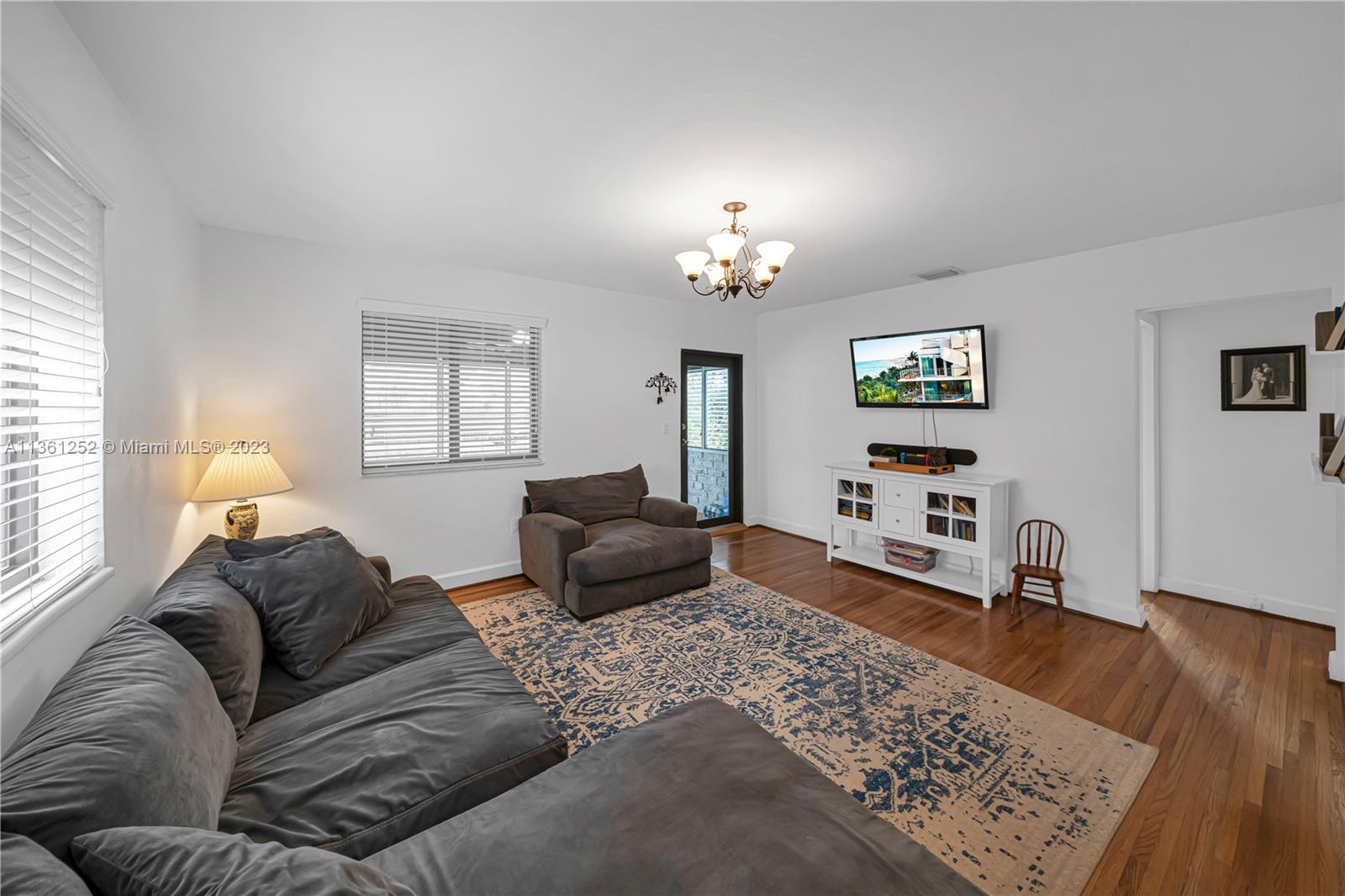 248 Linwood Dr