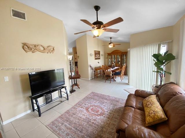 3410 San Remo Cir