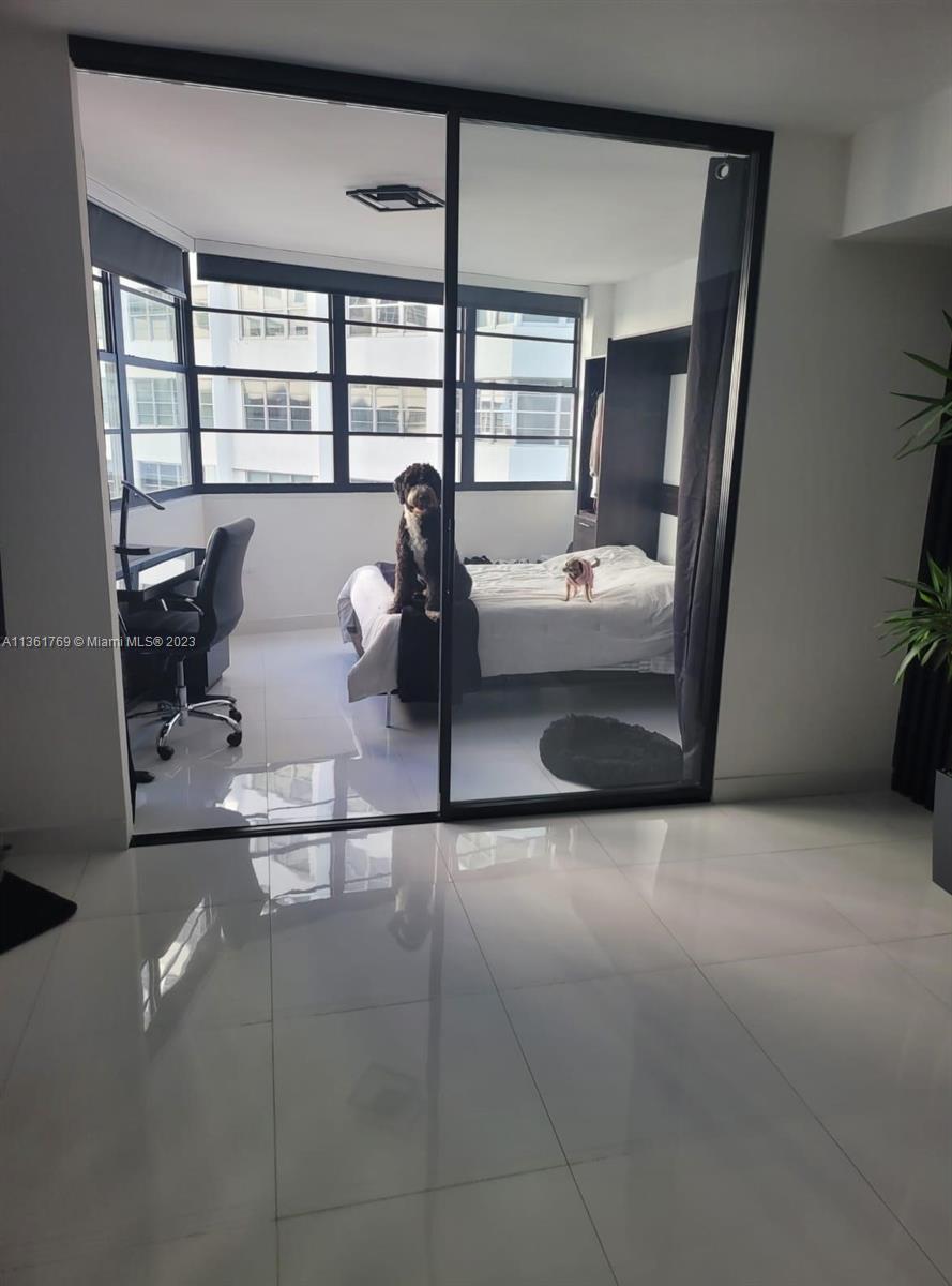 999 Brickell Bay Dr Unit: 705