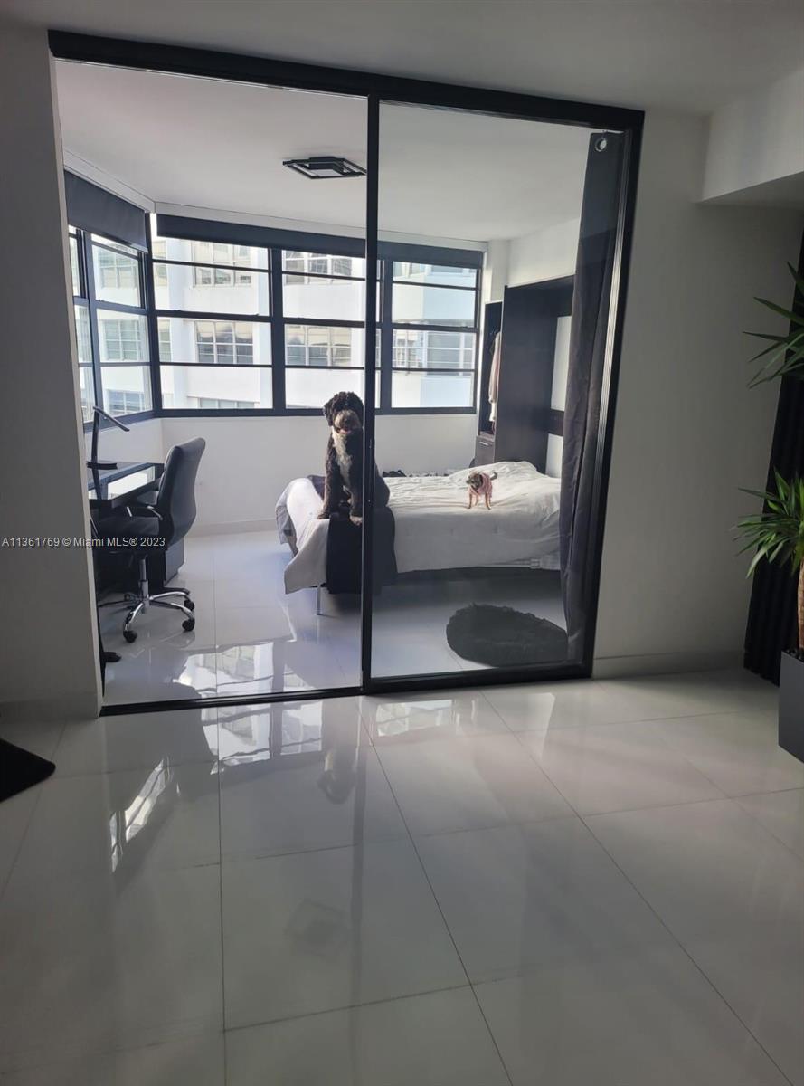 999 Brickell Bay Dr Unit: 705