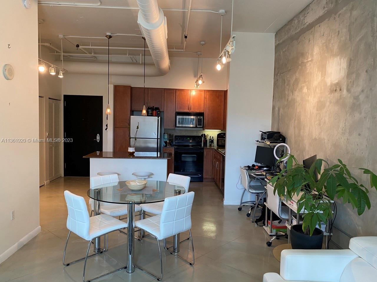 2001 Biscayne Blvd Unit: 2305
