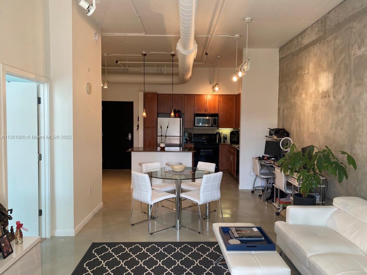 2001 Biscayne Blvd Unit: 2305