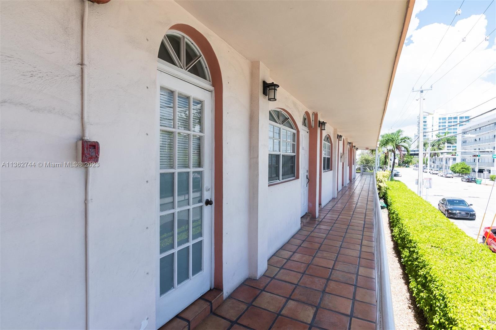 1575 West Ave Unit: 8