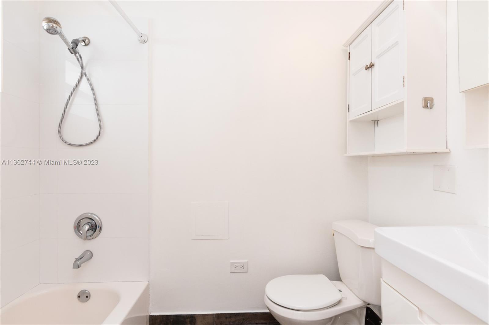 1575 West Ave Unit: 8