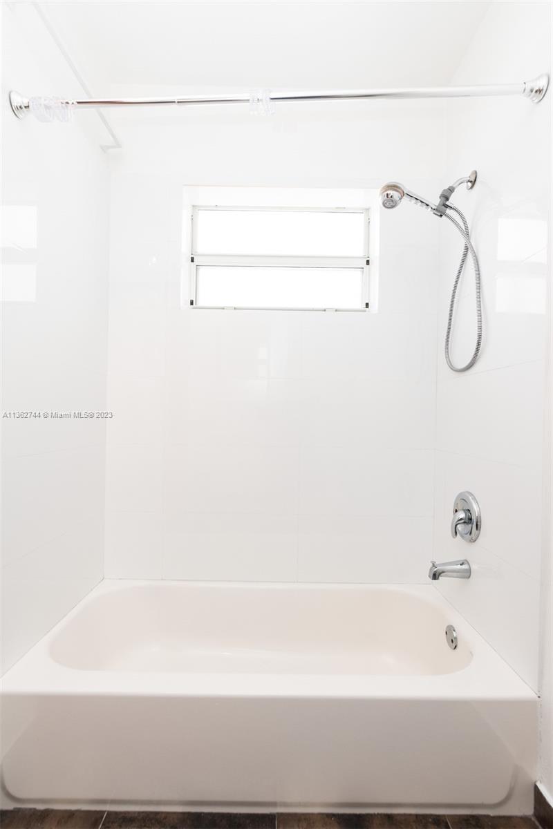 1575 West Ave Unit: 8