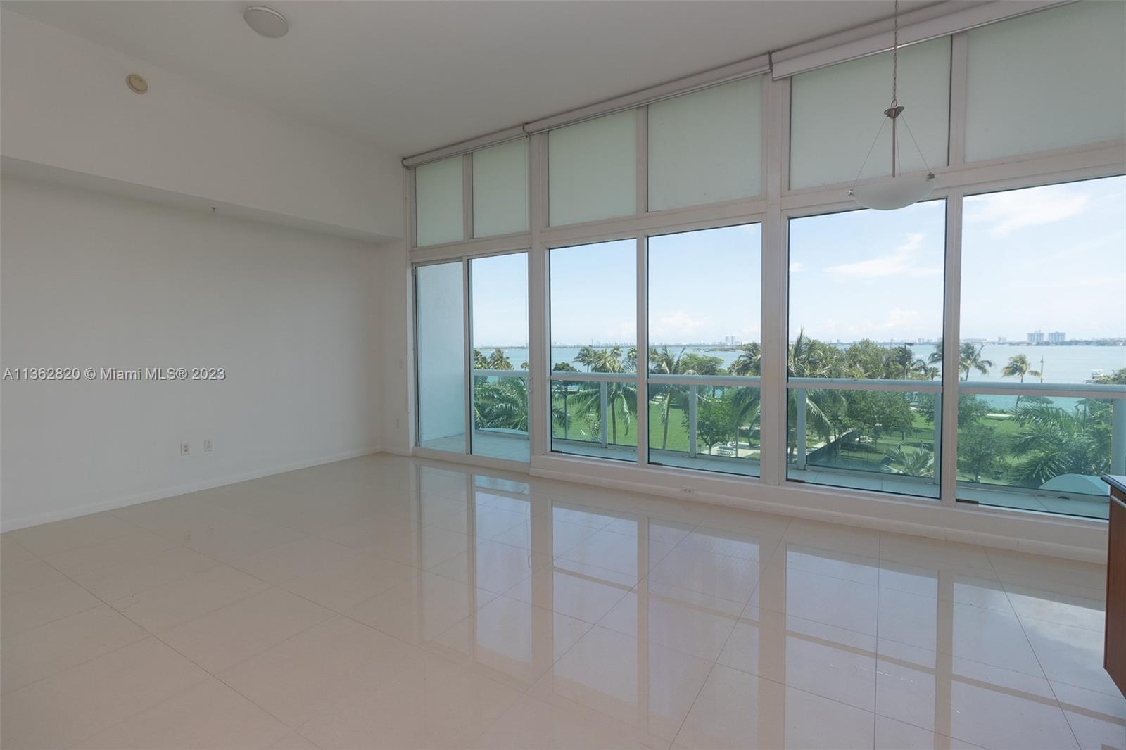 1800 N Bayshore Dr Unit: 406