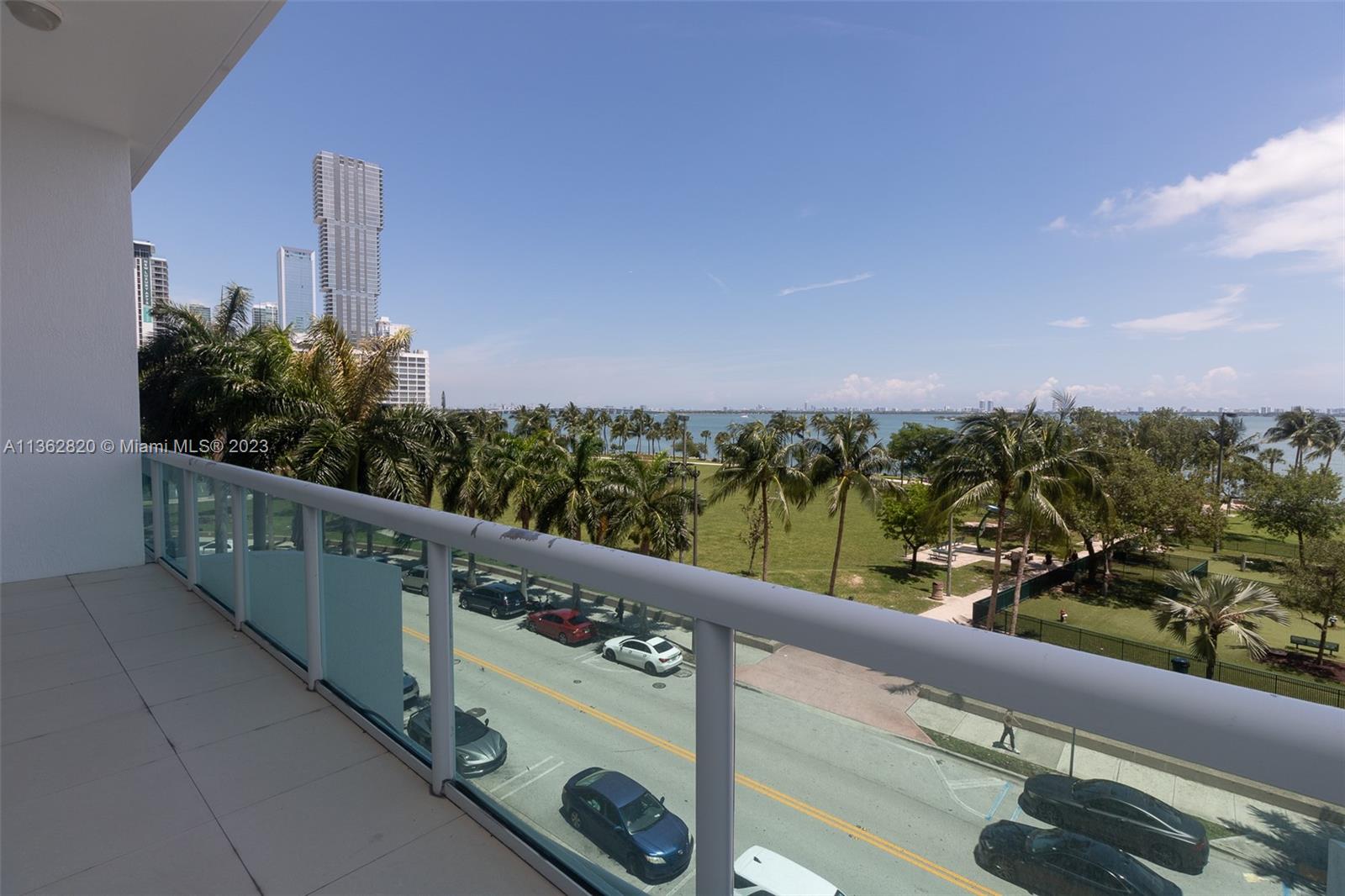 1800 N Bayshore Dr Unit: 406