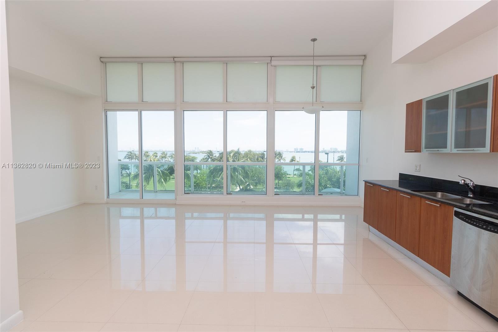 1800 N Bayshore Dr Unit: 406