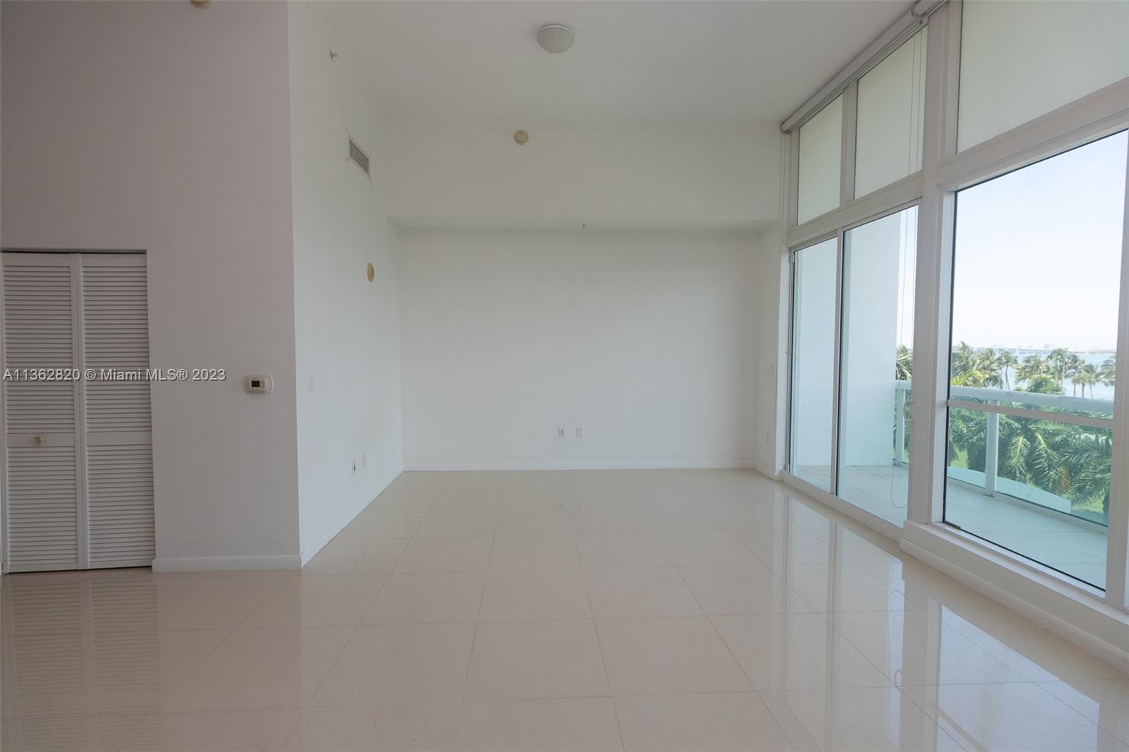 1800 N Bayshore Dr Unit: 406