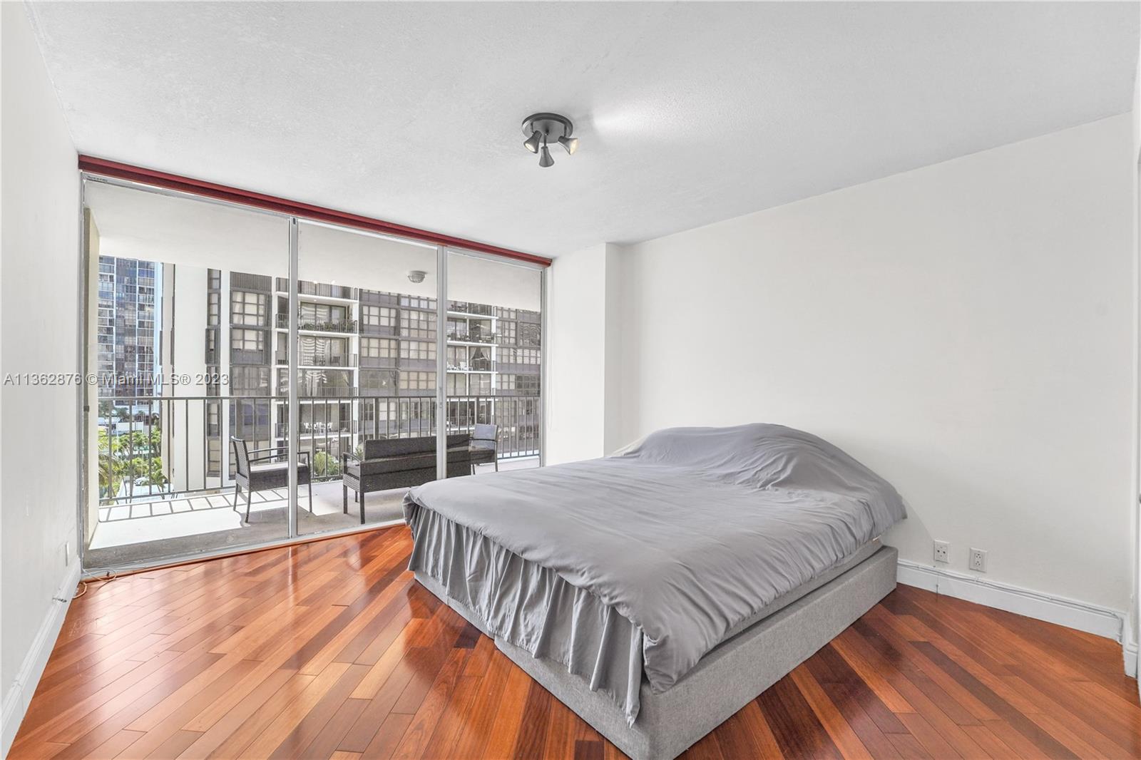 1865 Brickell Ave Unit: A614