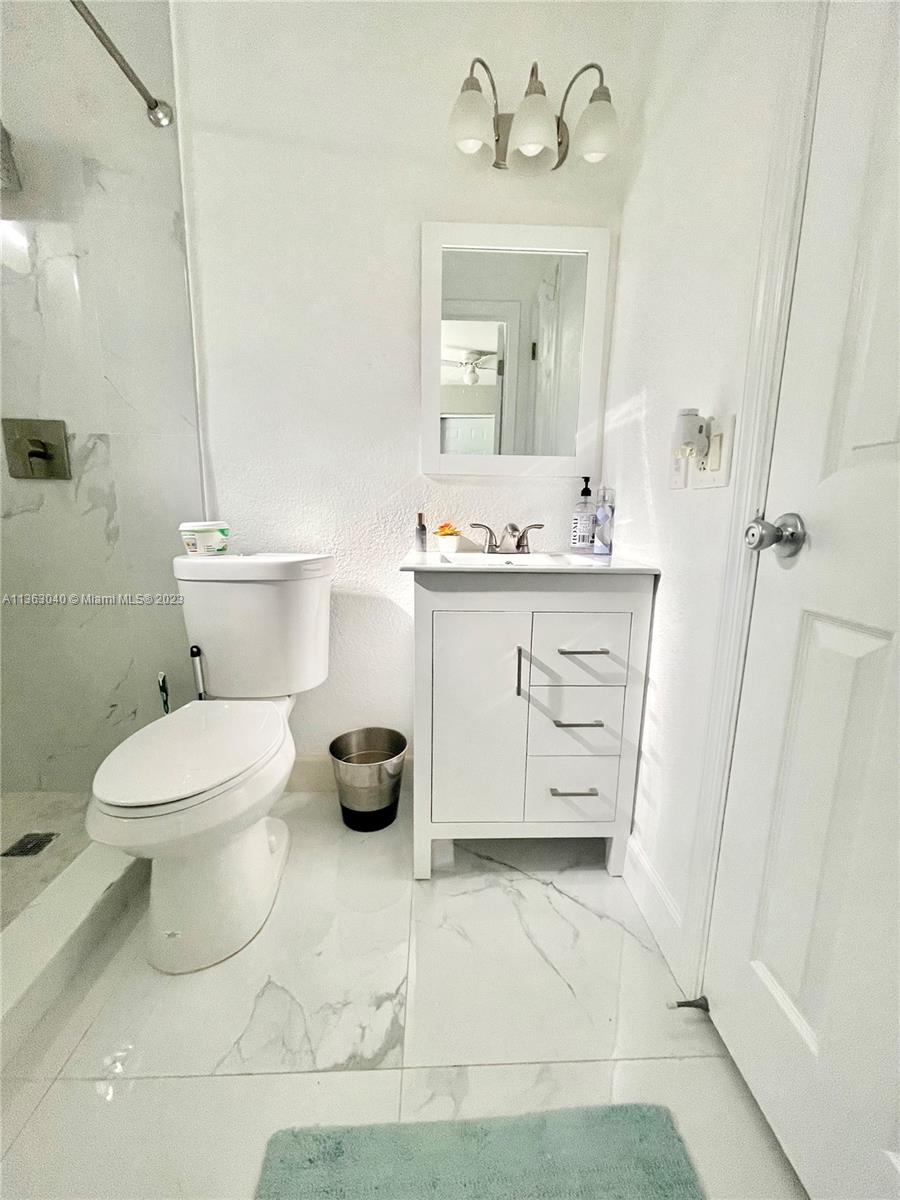 3010 N 73rd Ave Unit: 3010
