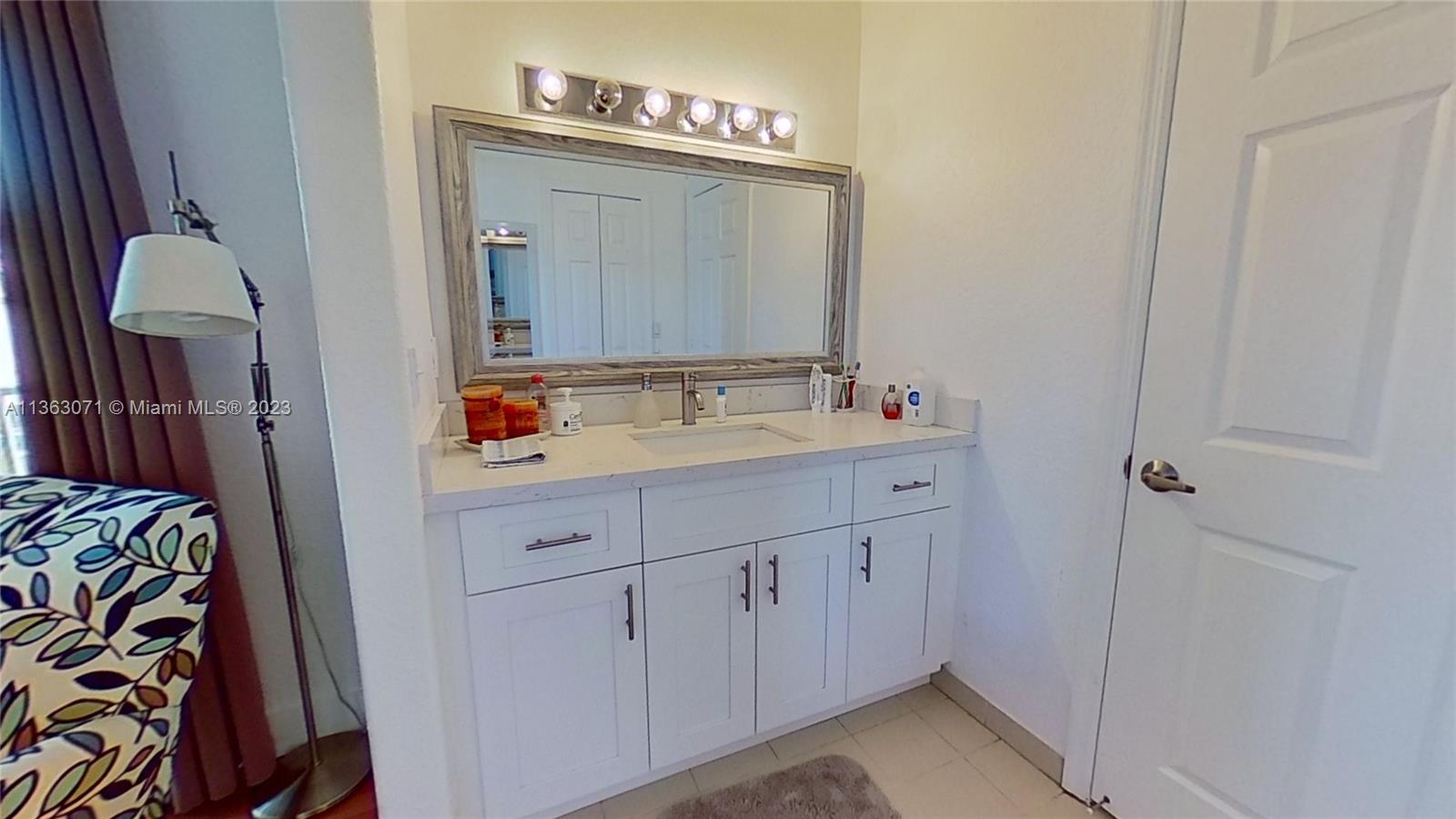 5725 NW 109th Ave Unit: 31
