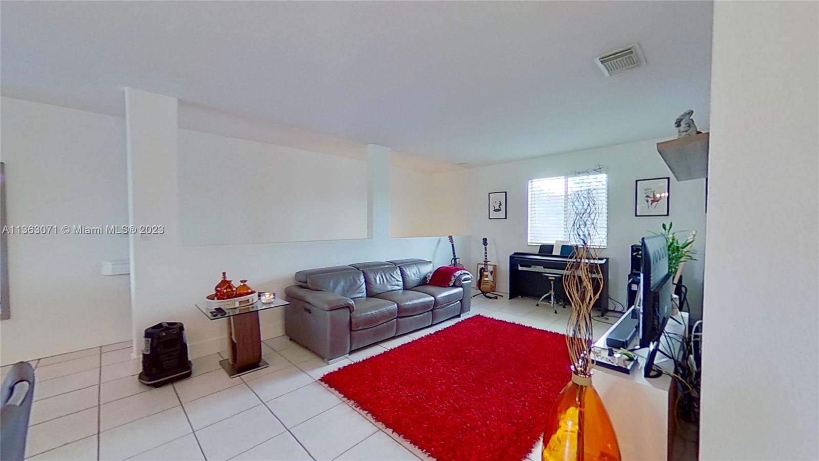 5725 NW 109th Ave Unit: 31