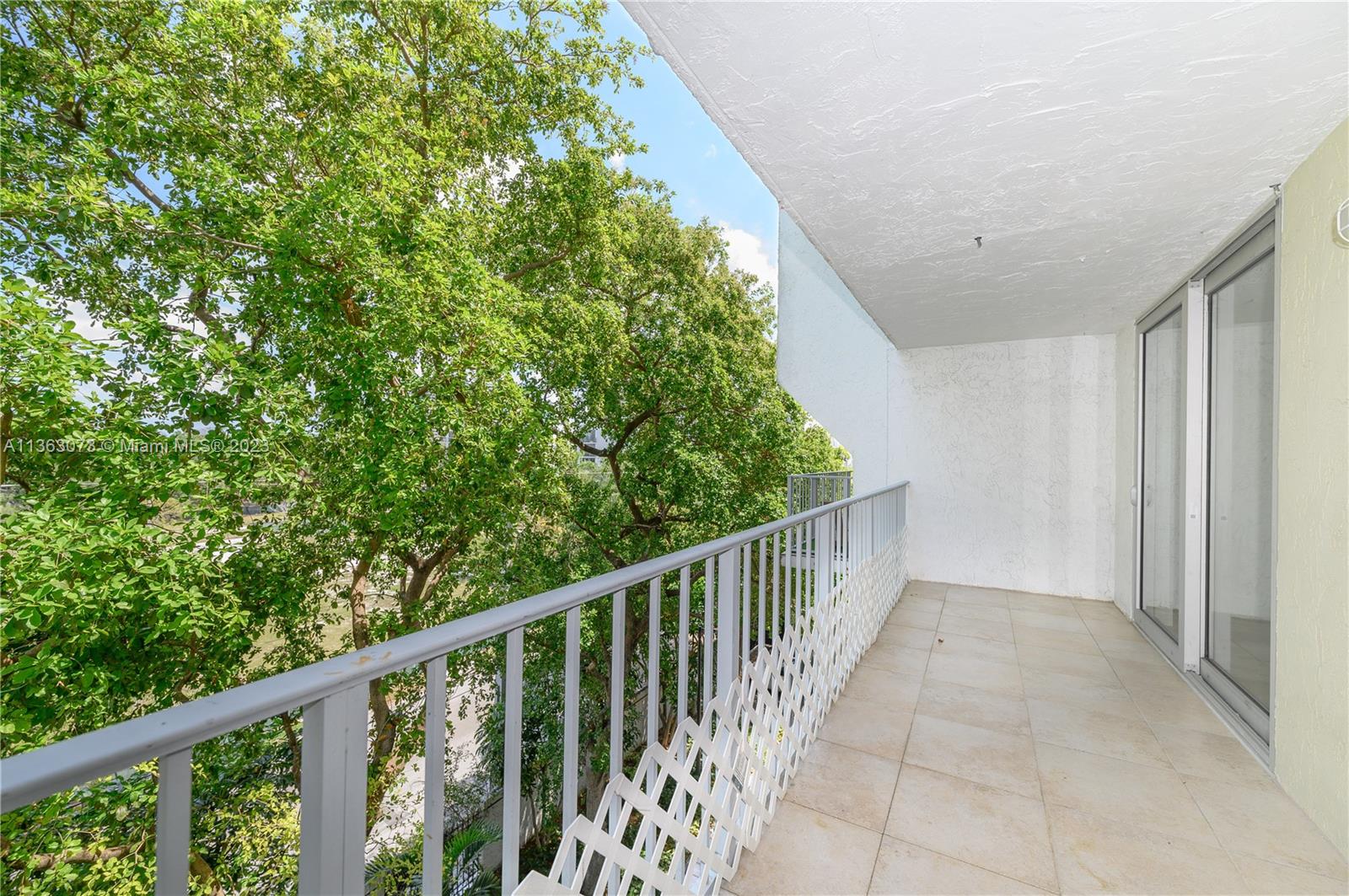 650 NE 64th St Unit: G510