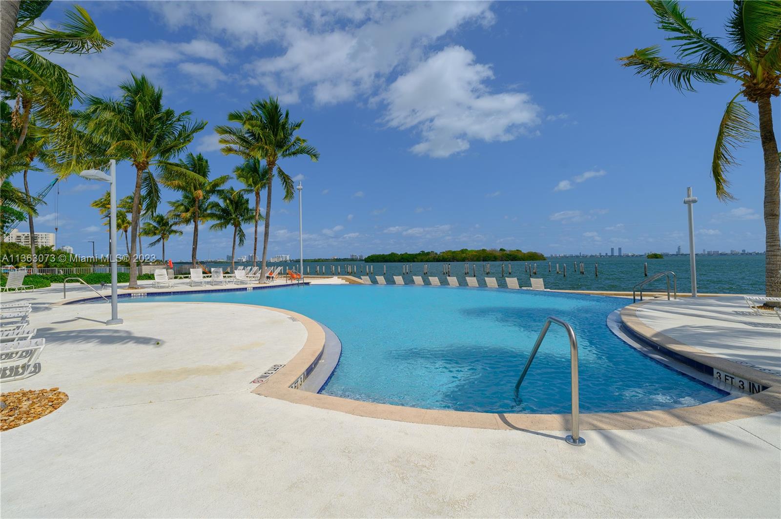 650 NE 64th St Unit: G510
