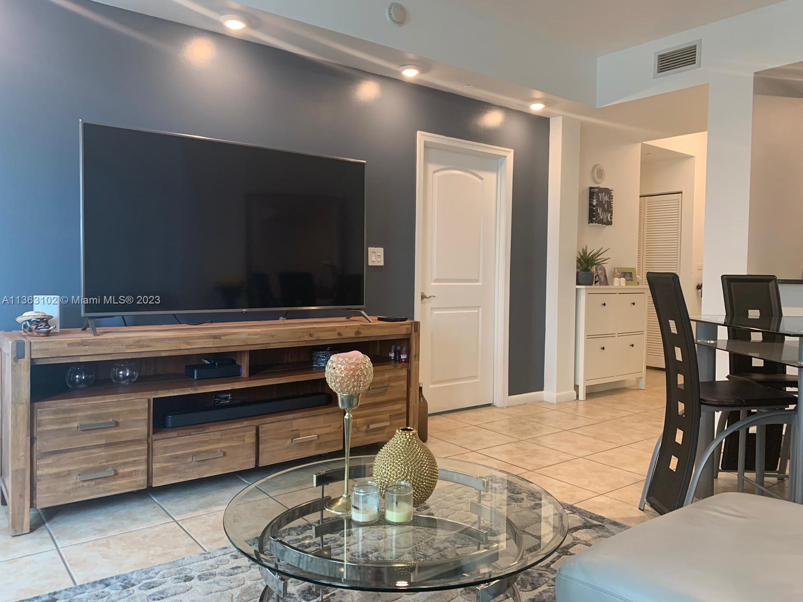 7350 SW 89th St Unit: 307S