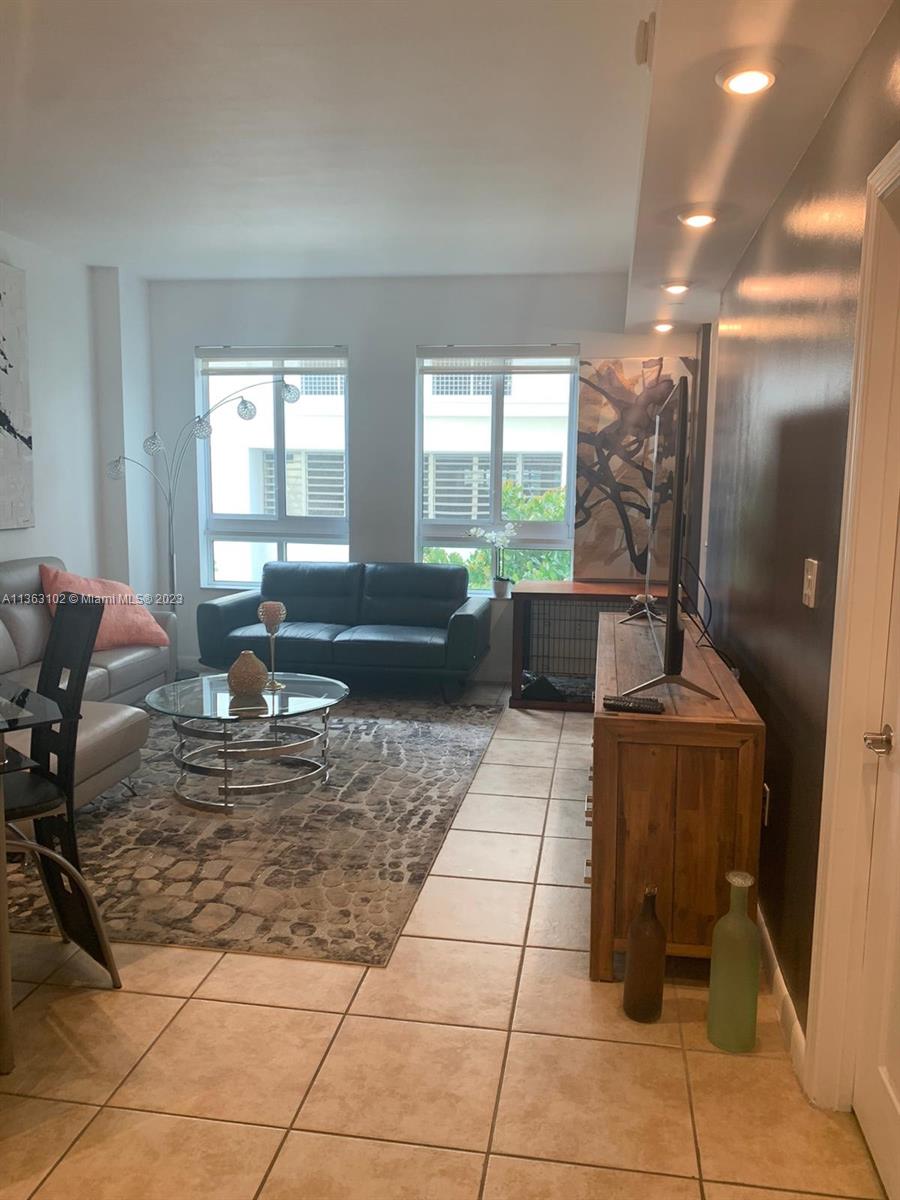 7350 SW 89th St Unit: 307S