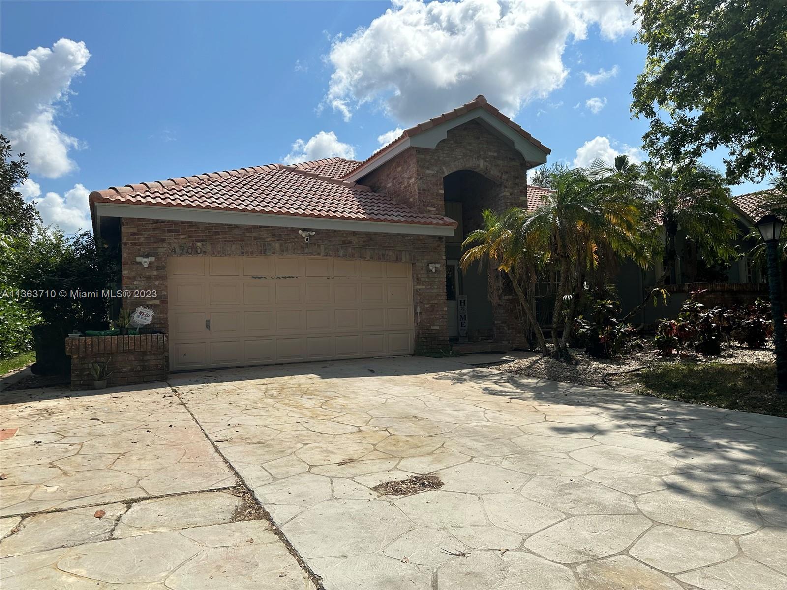 4700 Chardonnay Dr