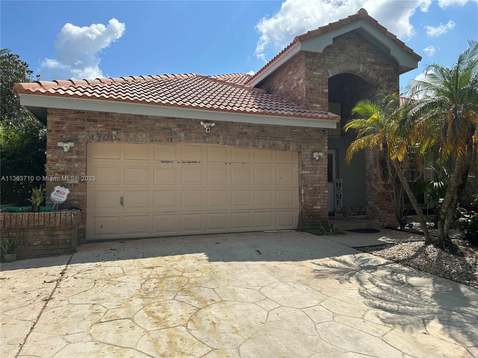 4700 Chardonnay Dr