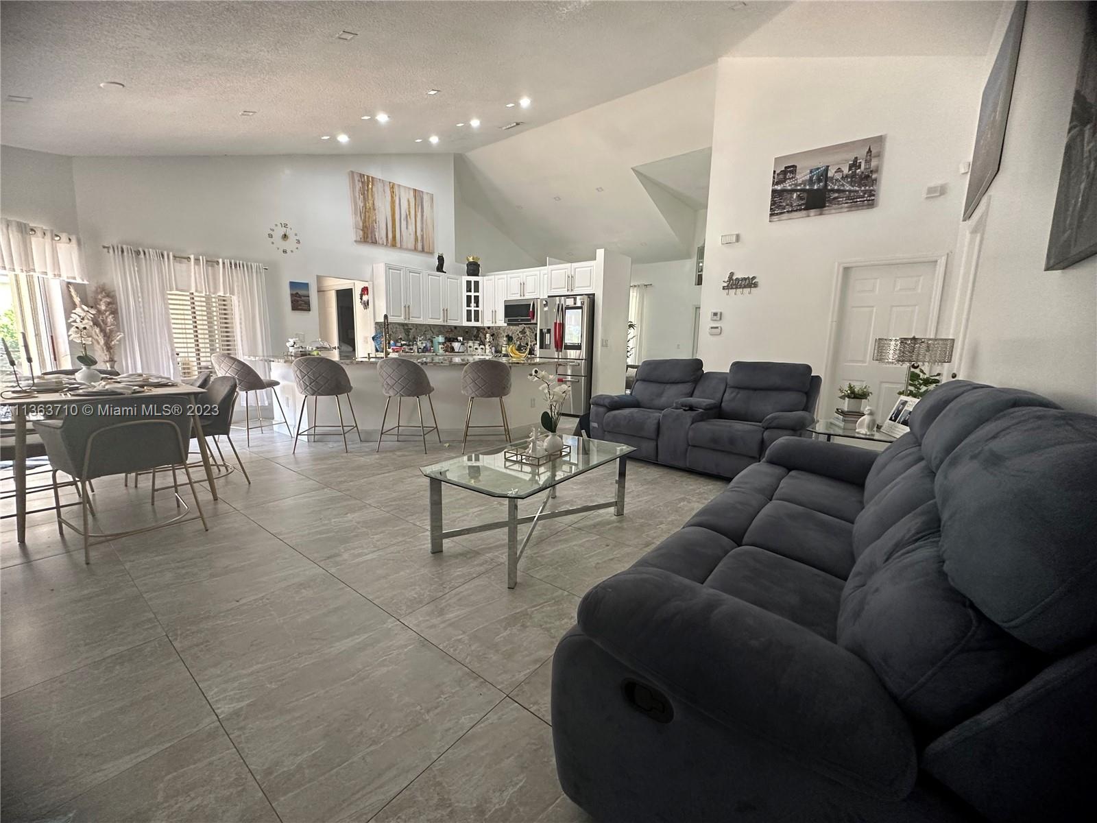 4700 Chardonnay Dr