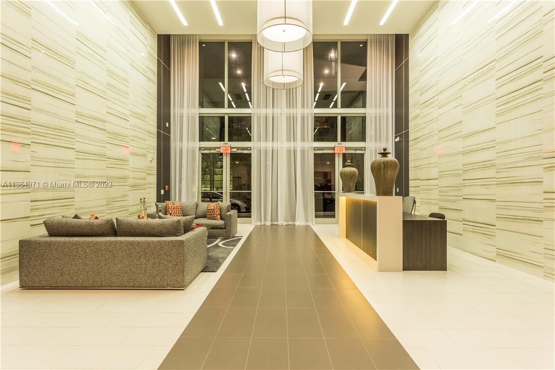 117 SW 10th Street Unit: 2005