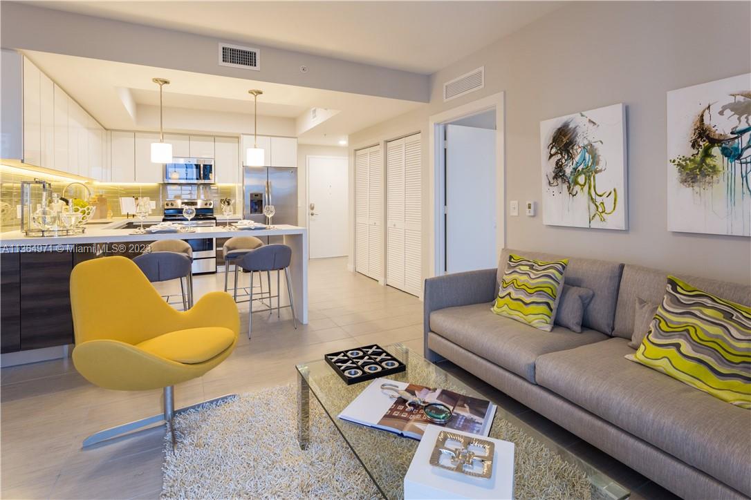 117 SW 10th Street Unit: 2005