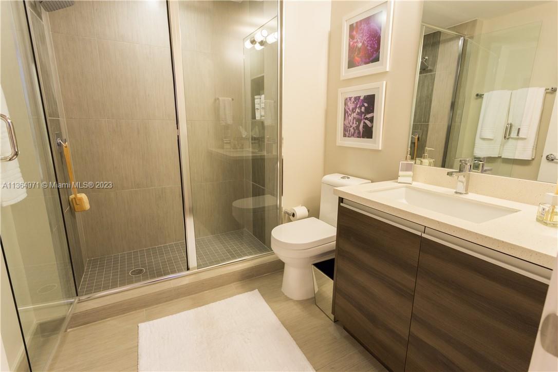 117 SW 10th Street Unit: 2005