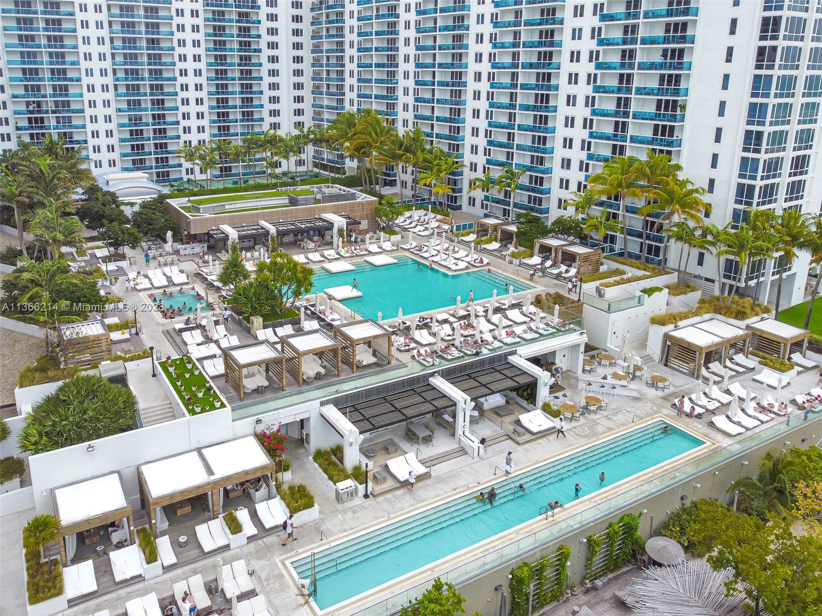 2301 Collins Ave Unit: 533