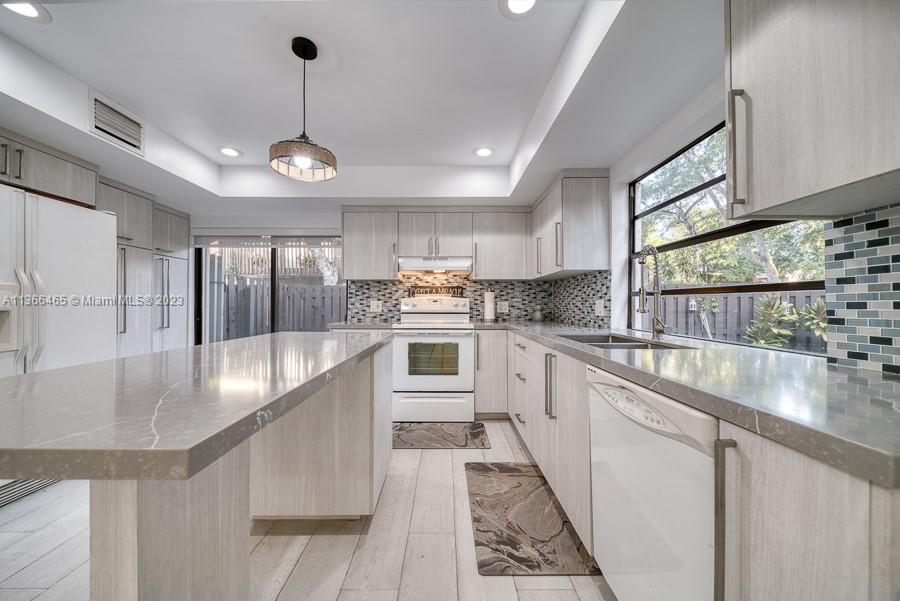 13289 SW 112th Ter Unit: 44-3