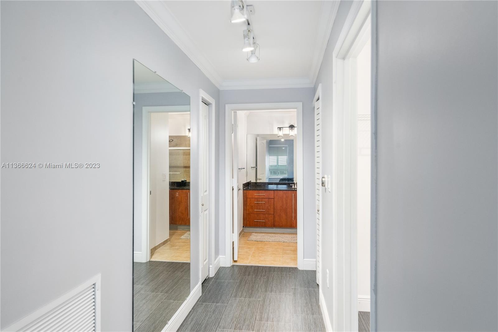 8945 SW 73rd Pl Unit: TH114S