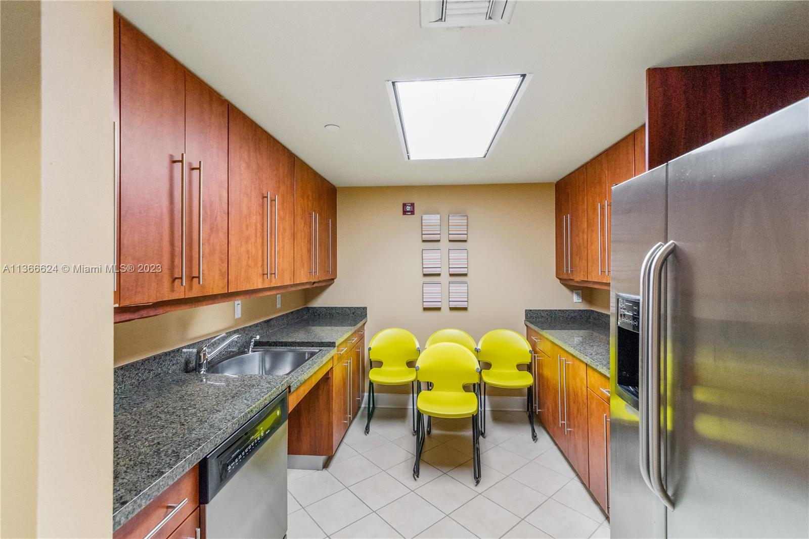 8945 SW 73rd Pl Unit: TH114S