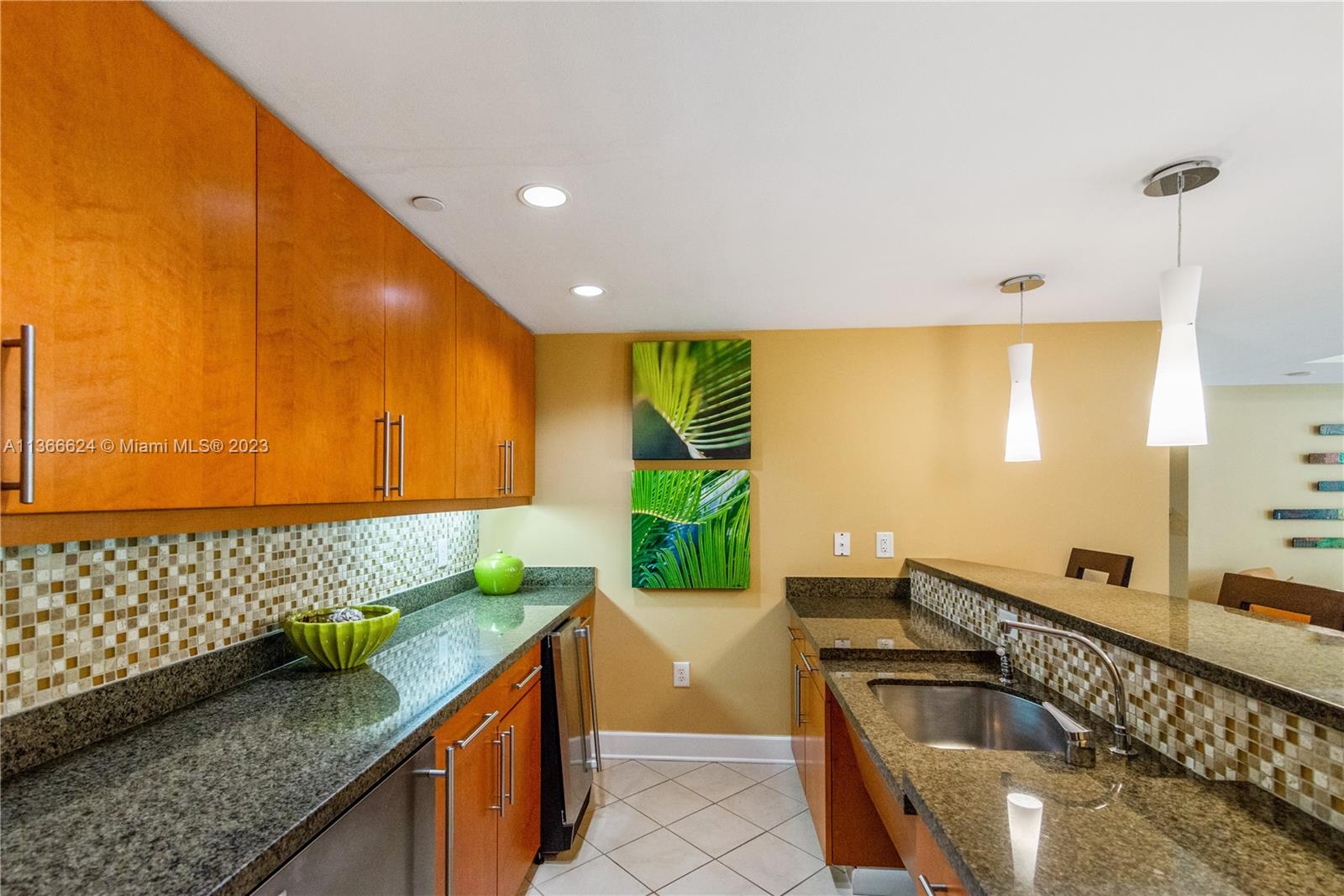 8945 SW 73rd Pl Unit: TH114S