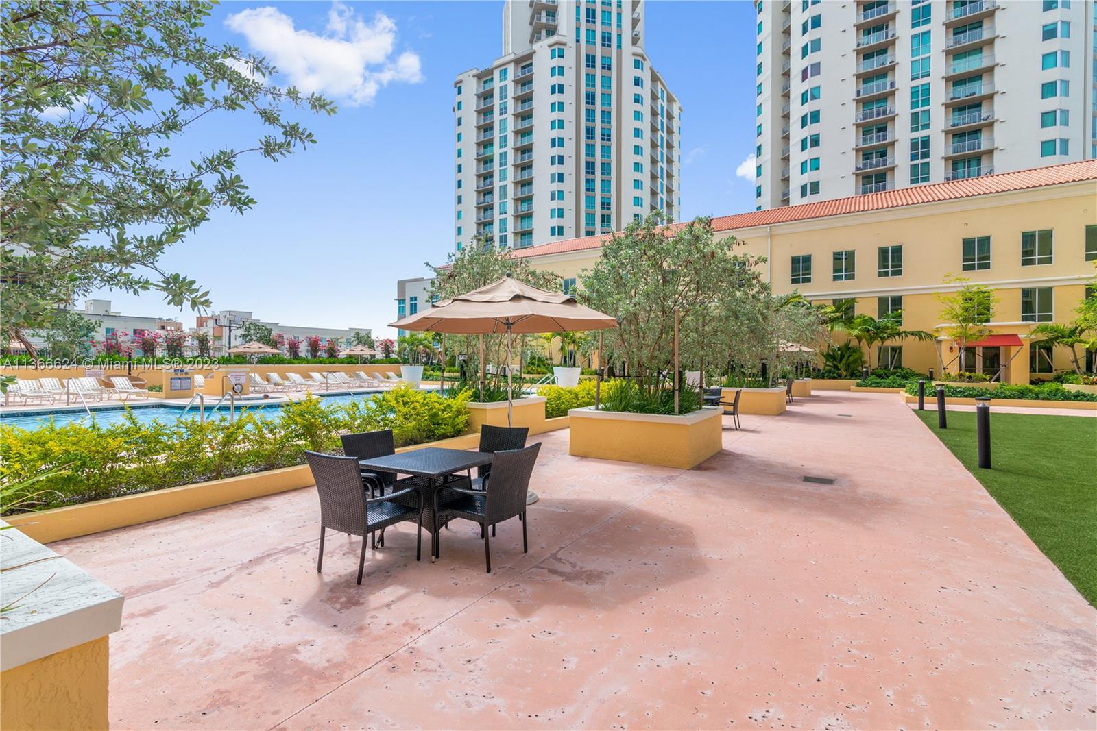 8945 SW 73rd Pl Unit: TH114S