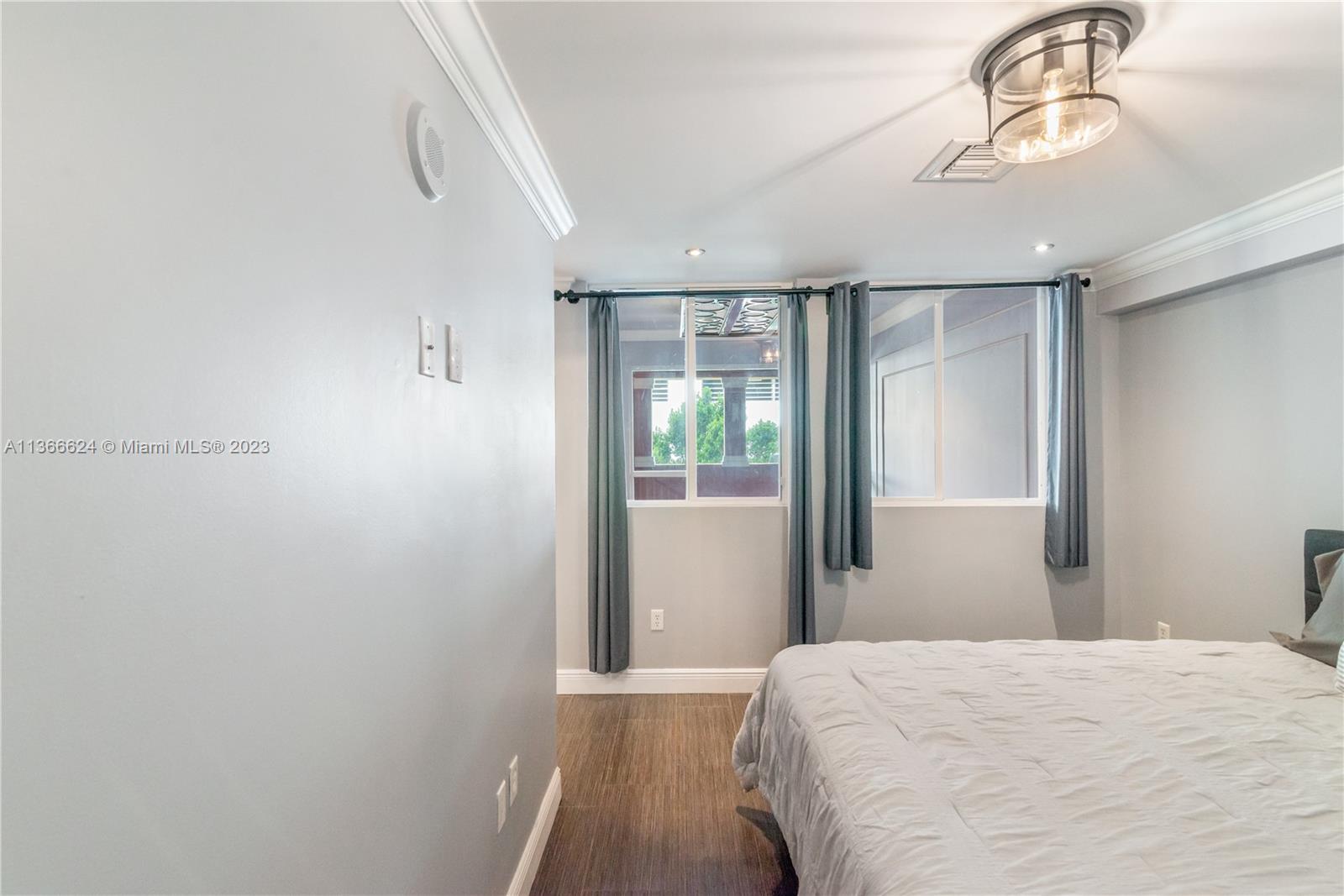 8945 SW 73rd Pl Unit: TH114S