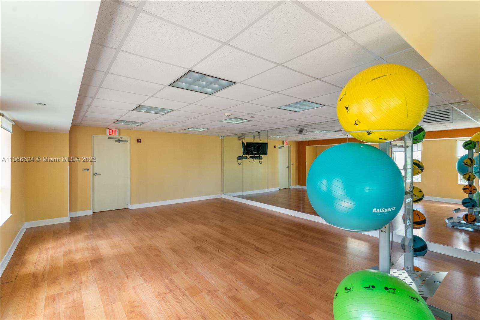 8945 SW 73rd Pl Unit: TH114S