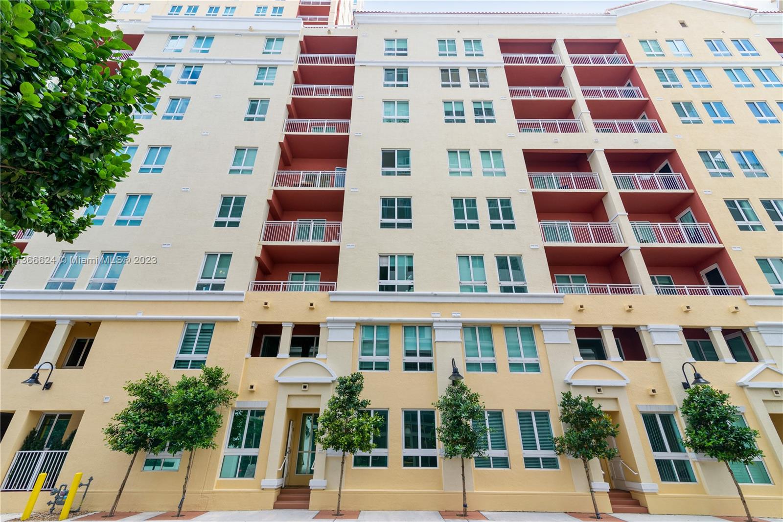 8945 SW 73rd Pl Unit: TH114S