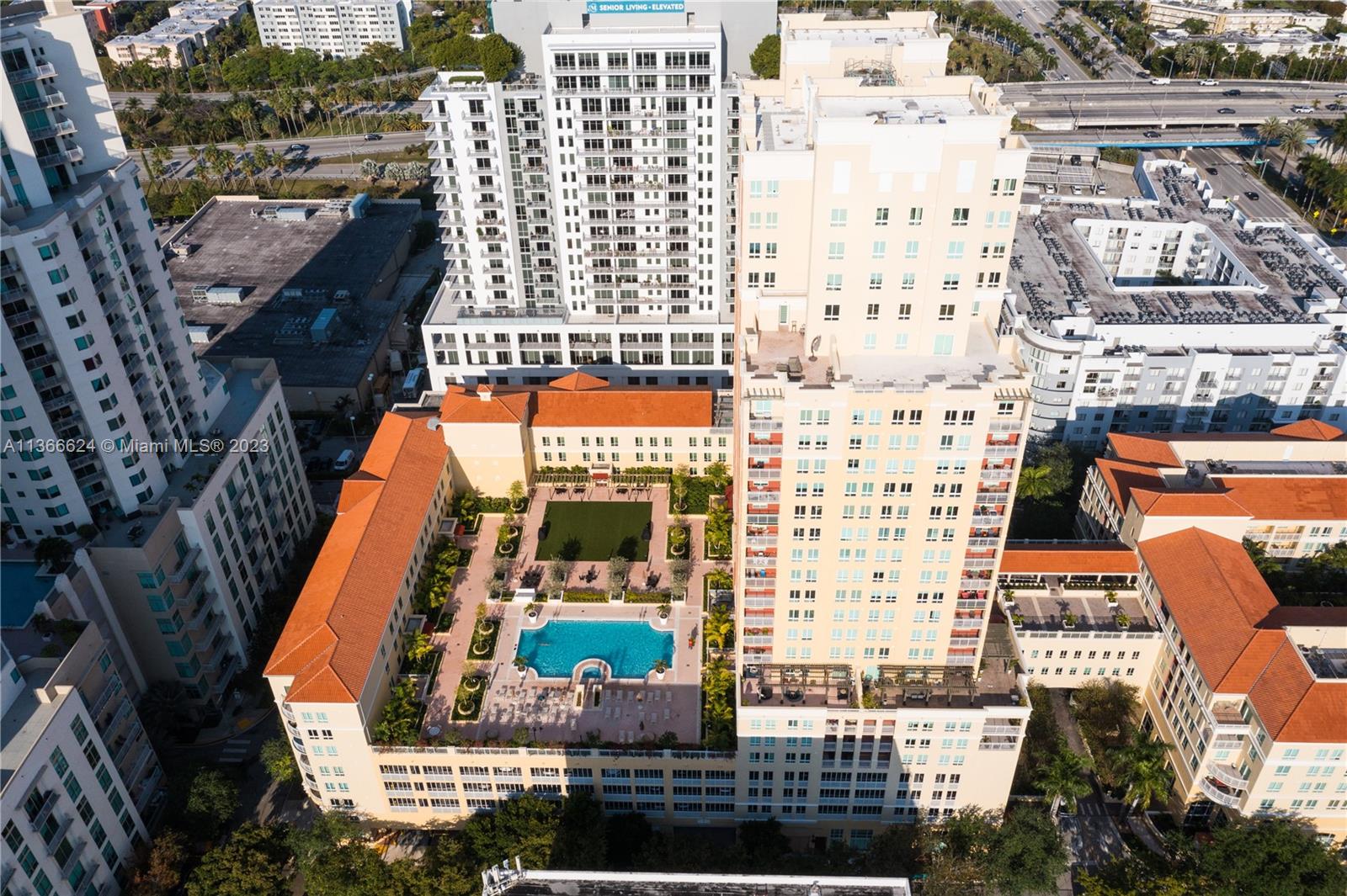 8945 SW 73rd Pl Unit: TH114S