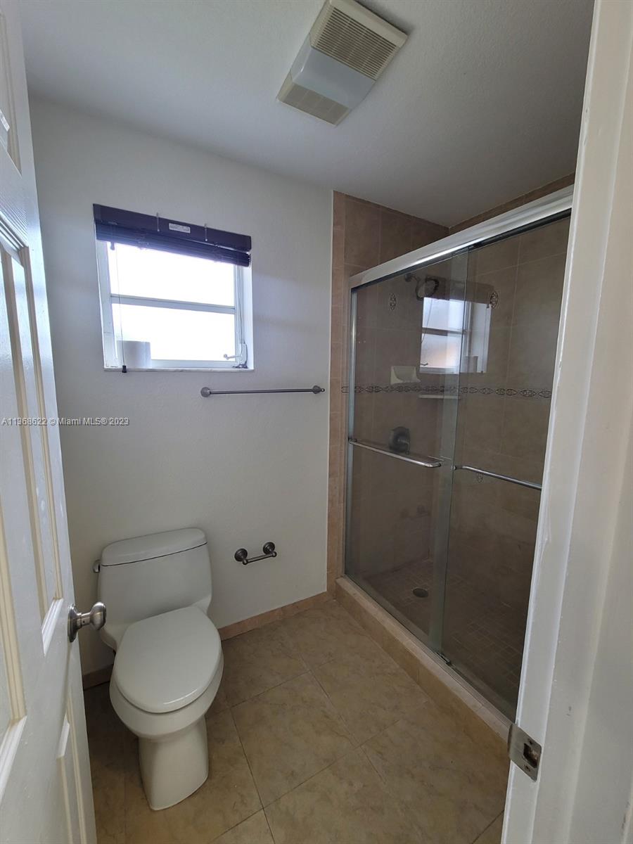 3575 NW 14th St Unit: A