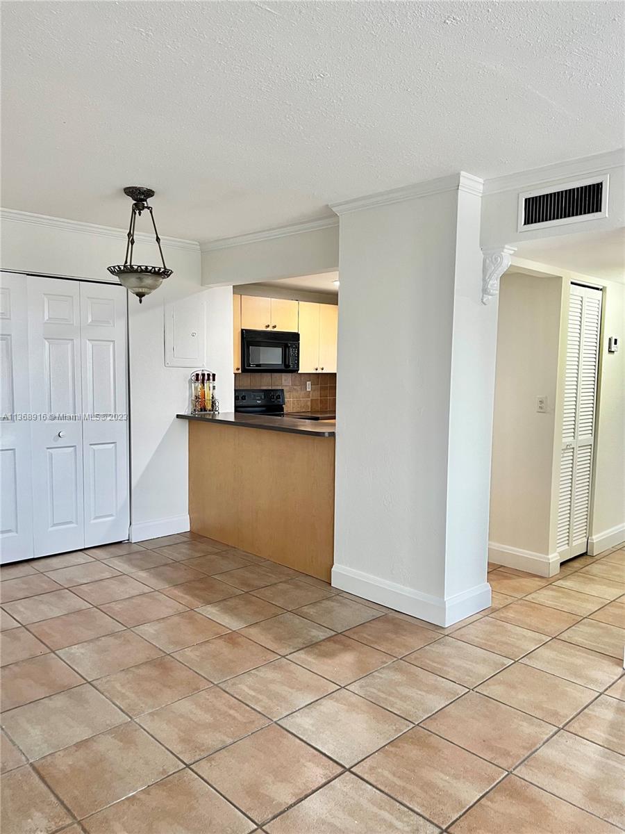 840 NW 87th Ave Unit: 502