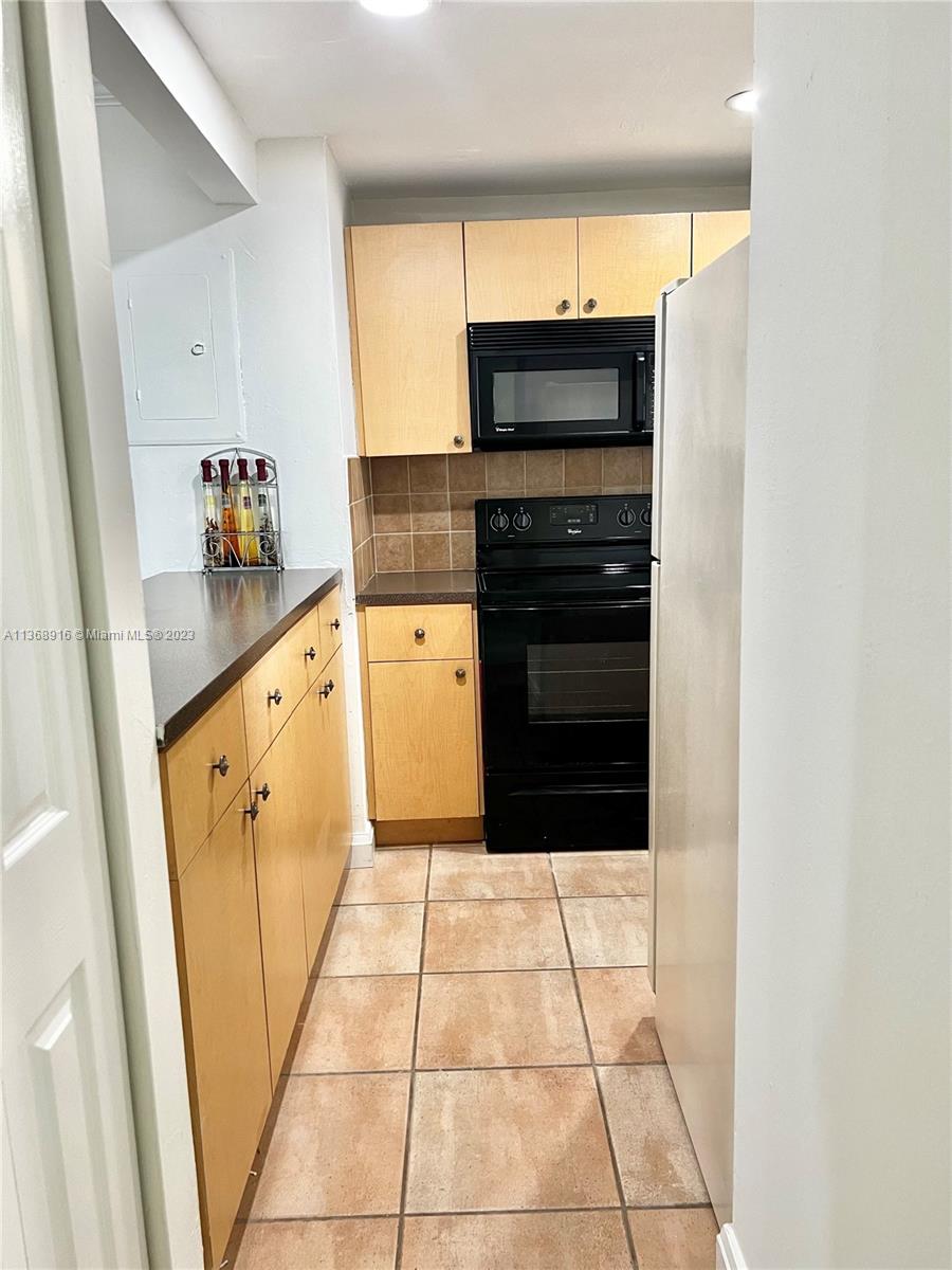 840 NW 87th Ave Unit: 502